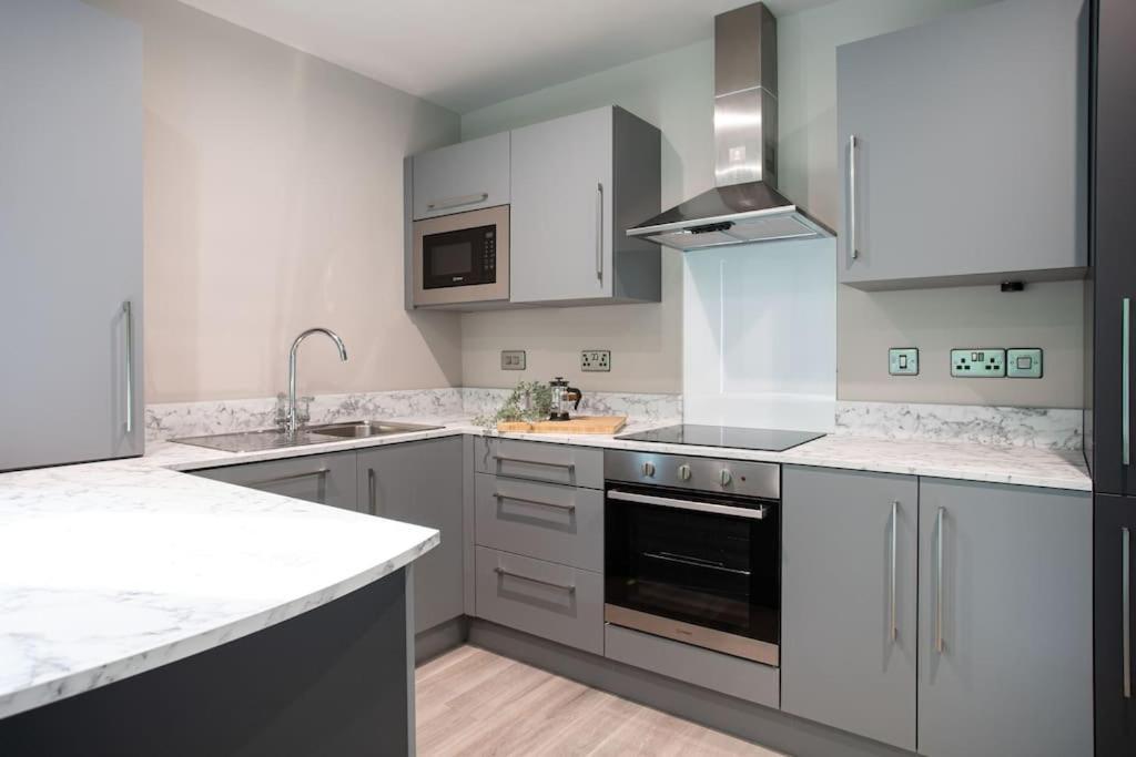 Stunning 2Br Next To The City Airport Bhd - Free Parking 贝尔法斯特 外观 照片