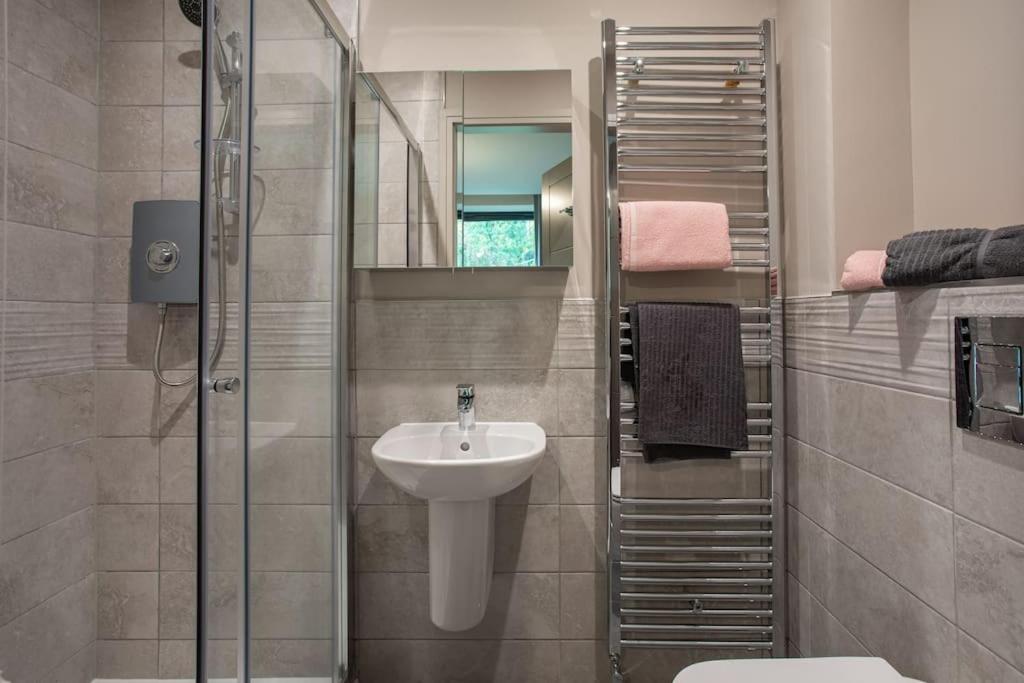 Stunning 2Br Next To The City Airport Bhd - Free Parking 贝尔法斯特 外观 照片